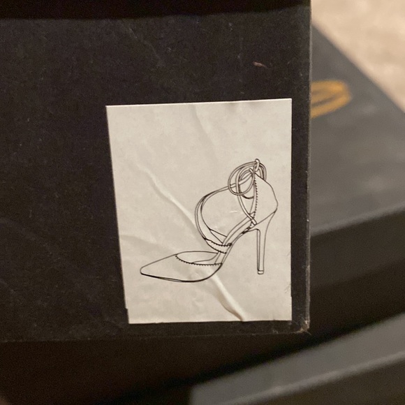 Bebe Lynna metallic pointy toe pump size 7 - Picture 6 of 6